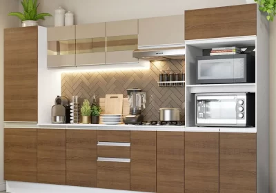 Cozinha funcional com móveis planejados em Atibaia pela Mazza Decor.